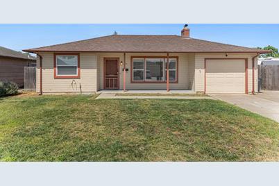 279 Maryal Dr, Salinas, CA 93906 - Photo 1