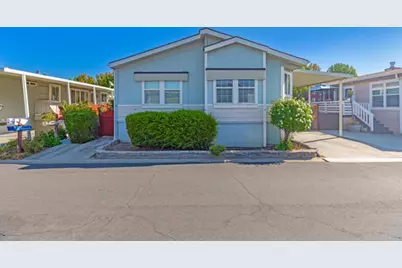 500 W 10th St 55, Gilroy, CA 95020 - Photo 1