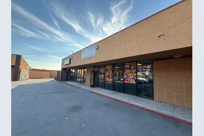 1135 N Main St, Salinas, CA 93906 - Photo 1