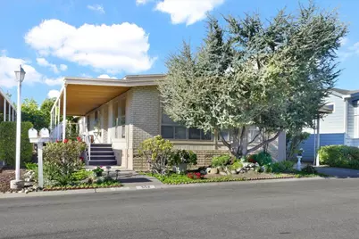 552 Millpond Dr 552, San Jose, CA 95125 - Photo 1