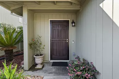 79 Knight Ln, Hollister, CA 95023 - Photo 1