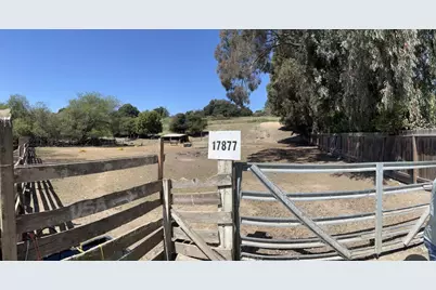 17877 Cross Rd, Salinas, CA 93907 - Photo 1