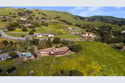 3585 Sierra Rd, San Jose, CA 95132 - Photo 1