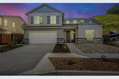 9561 Rancho Hills Dr, Gilroy, CA 95020 - Photo 1