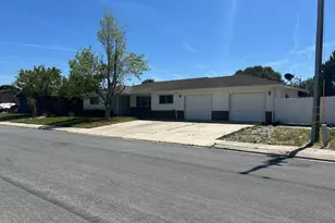 209 Villa Dr, King City, CA 93930 - Photo 1