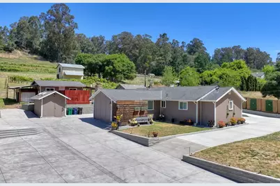 489 Paradise Rd, Salinas, CA 93907 - Photo 1