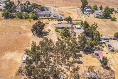 80 Mansfield Rd, Hollister, CA 95023 - Photo 1