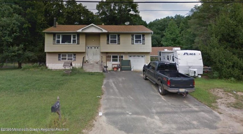 579 Toms River Rd, Jackson Twp NJ  08527-3724 exterior