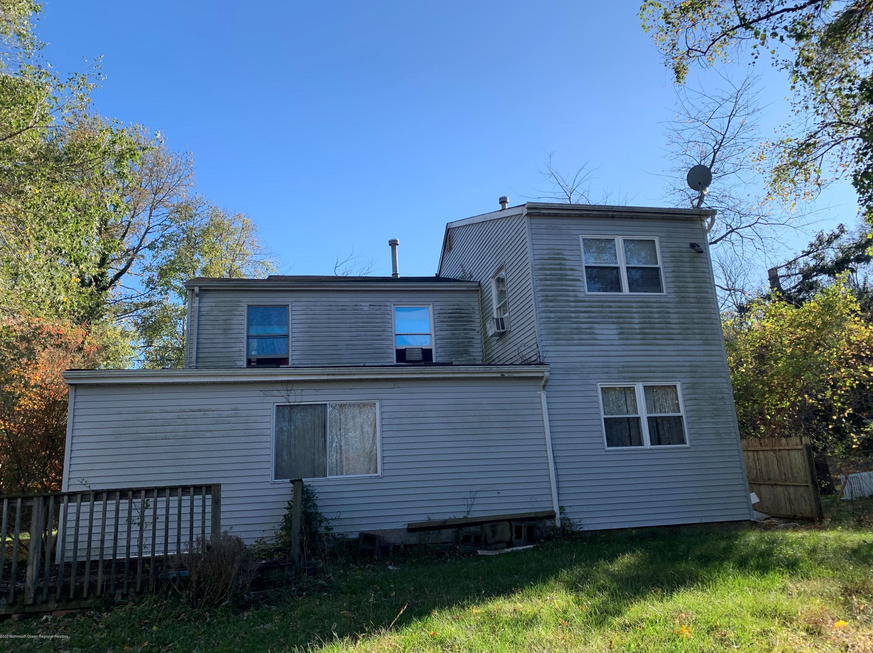 260 Farms Rd, Wall Township, NJ 07727-3558