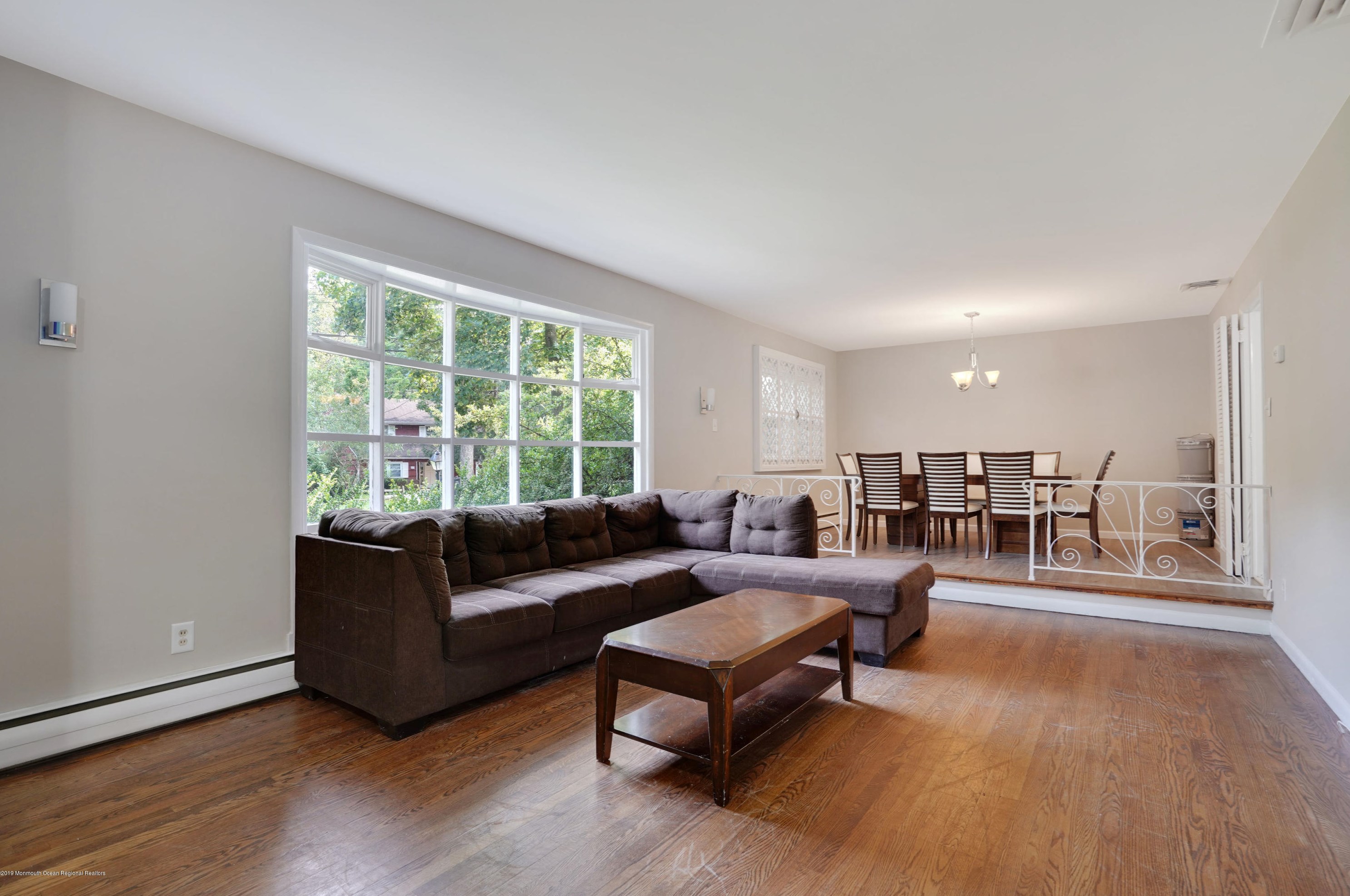 339 Lincoln Ave, Oakhurst, NJ 07755-1638