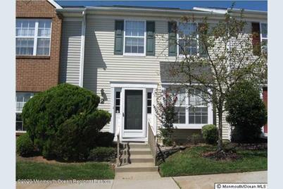 14 Coachman Dr S Freehold Nj 07728 Mls 21947445 Redfin