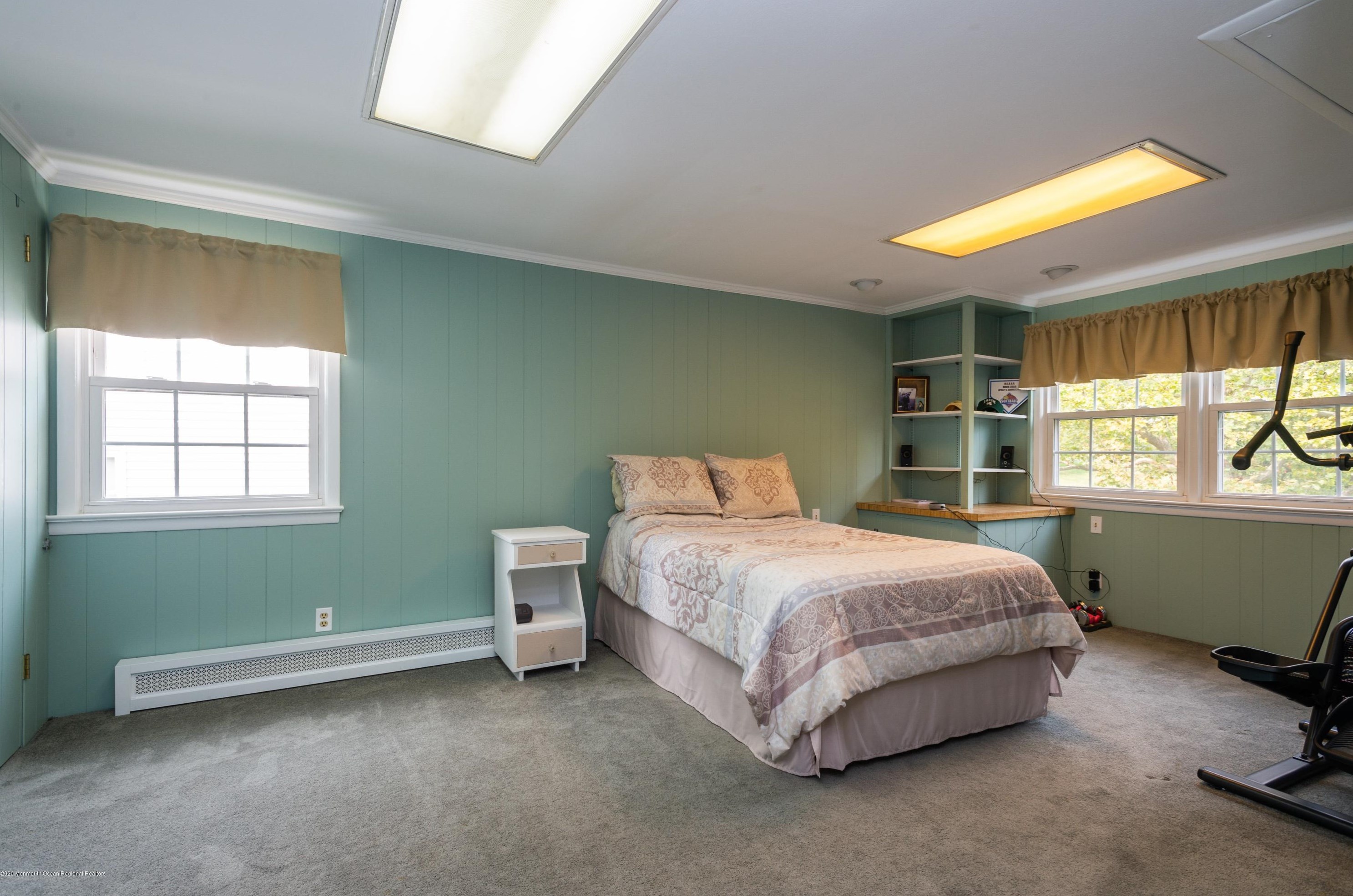 80 Idlebrook Ln, Matawan NJ 07747-1740 exterior