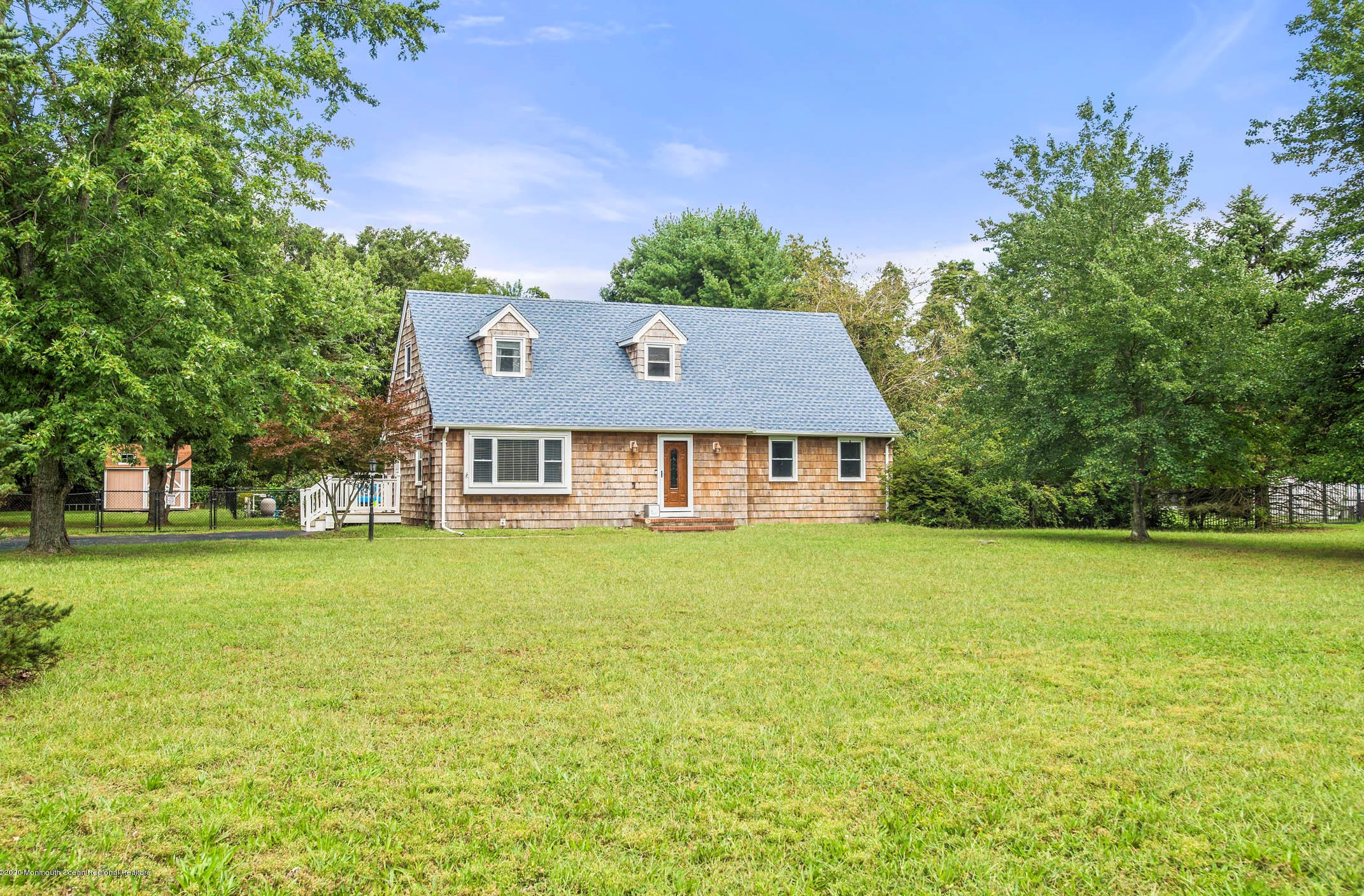 209 Edgemere Dr, Toms River, NJ 08755-1161