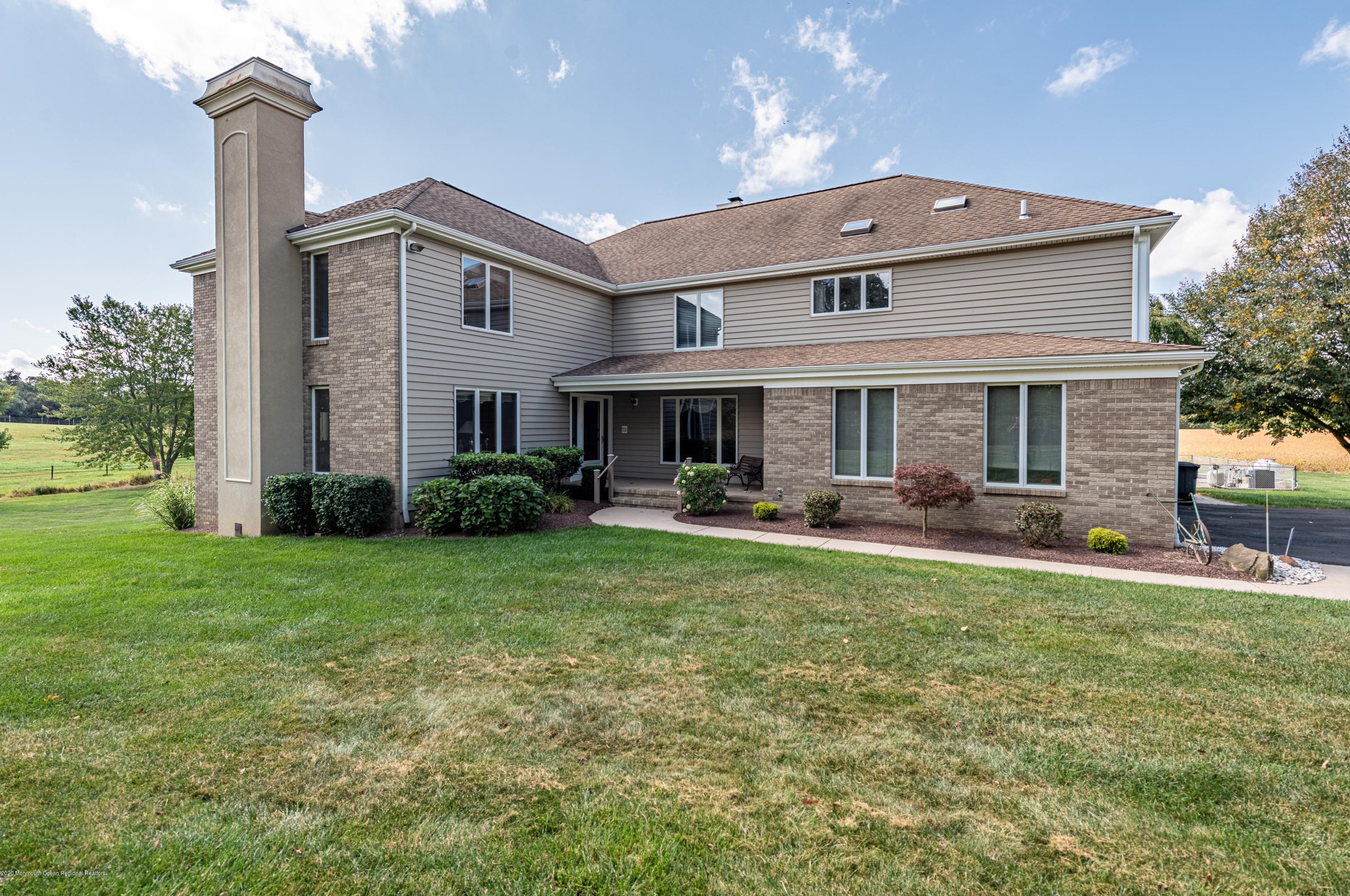 34 Wygant Rd, Upper Freehold Township, NJ 08514