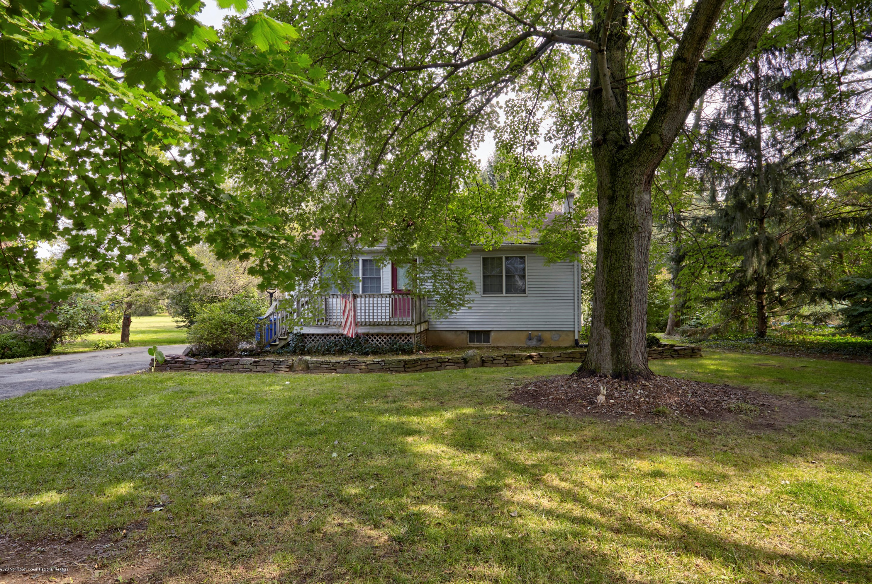 908 Island Road N, Columbus, NJ 08022