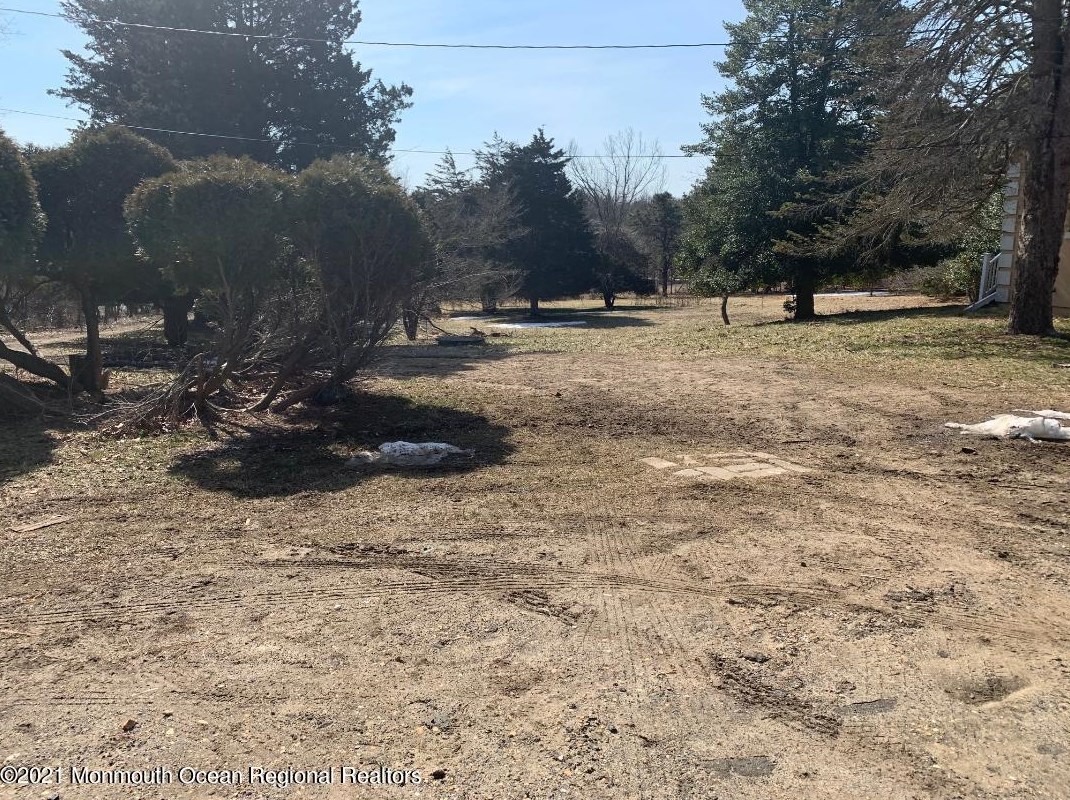 130 Pinebrook Rd, Millstone Township, NJ 07726-8451