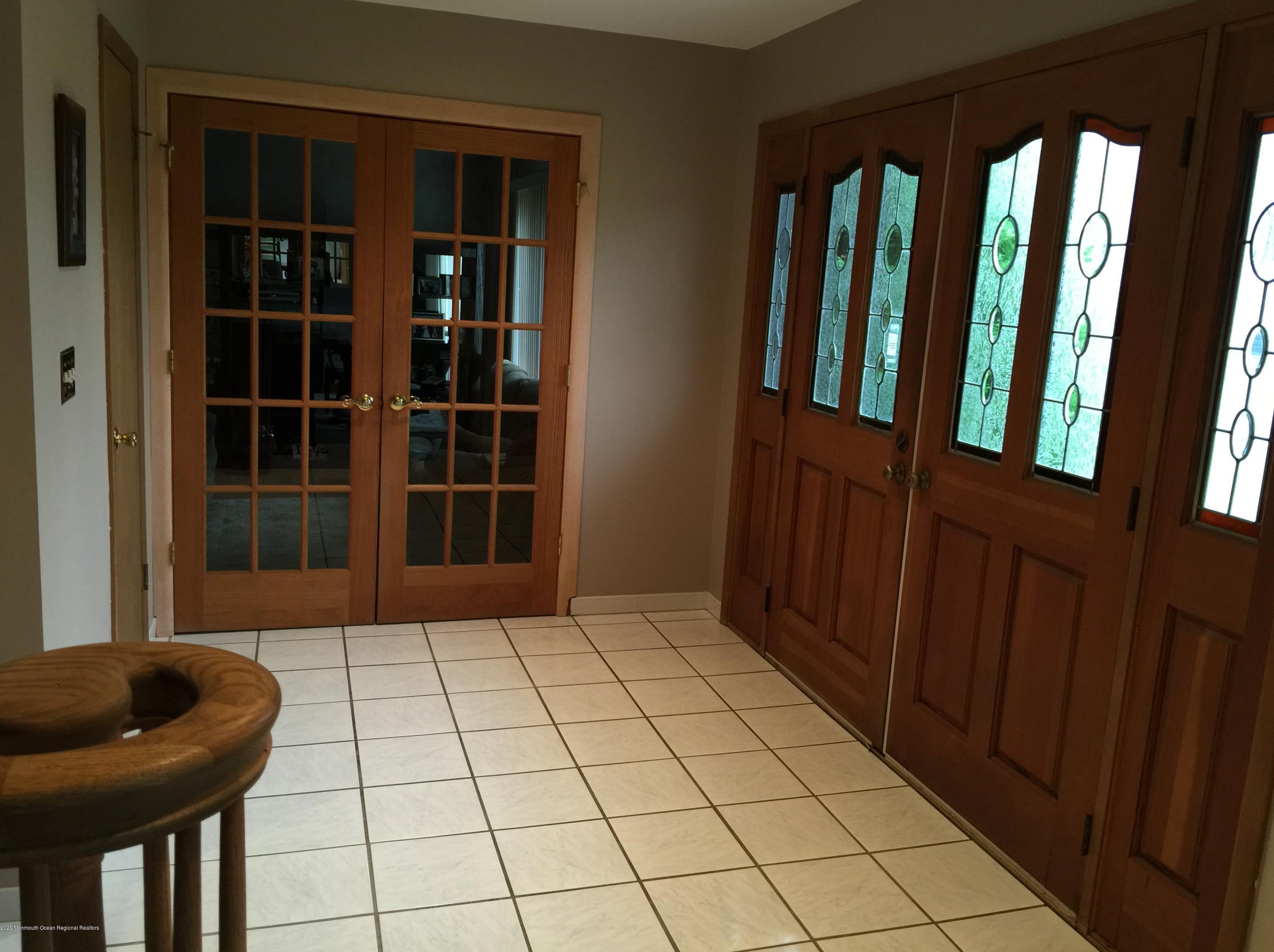 1108 Disalvo St, Toms River, NJ 08753-8313