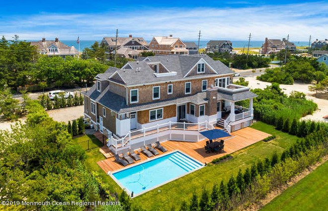 1328 Ocean Ave, Mantoloking, NJ 08738