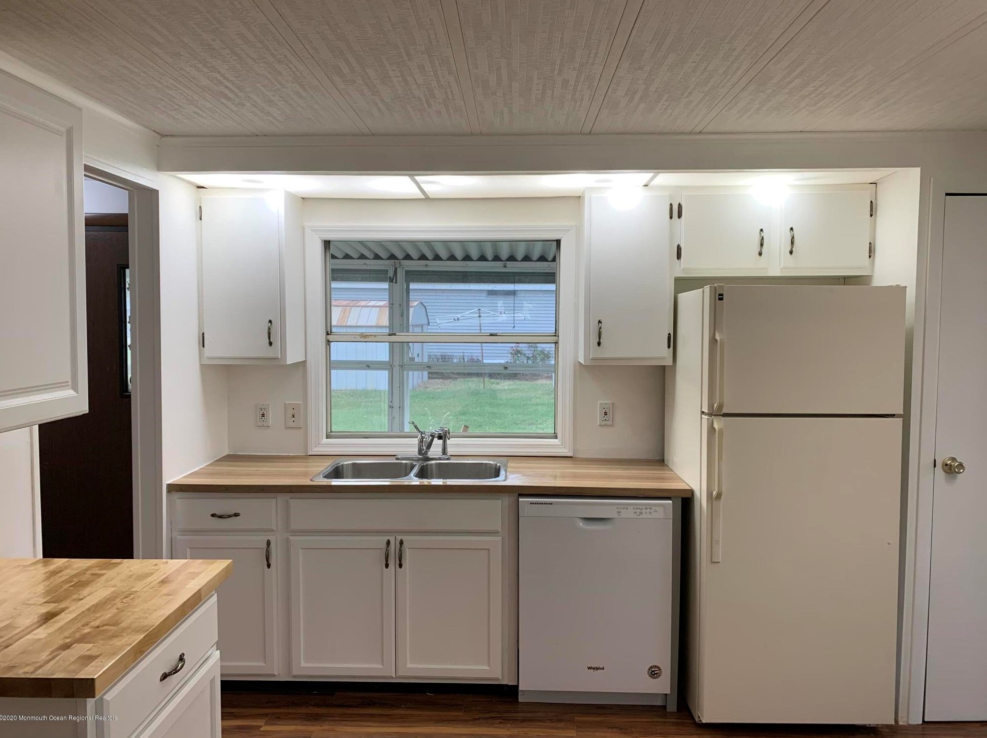 586 Cherin Rd, East Freehold, NJ 07728