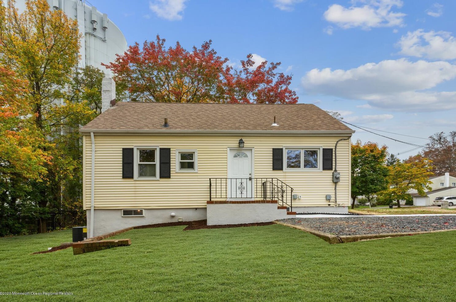 52 Middlesex Rd, Matawan, NJ 07747-3031