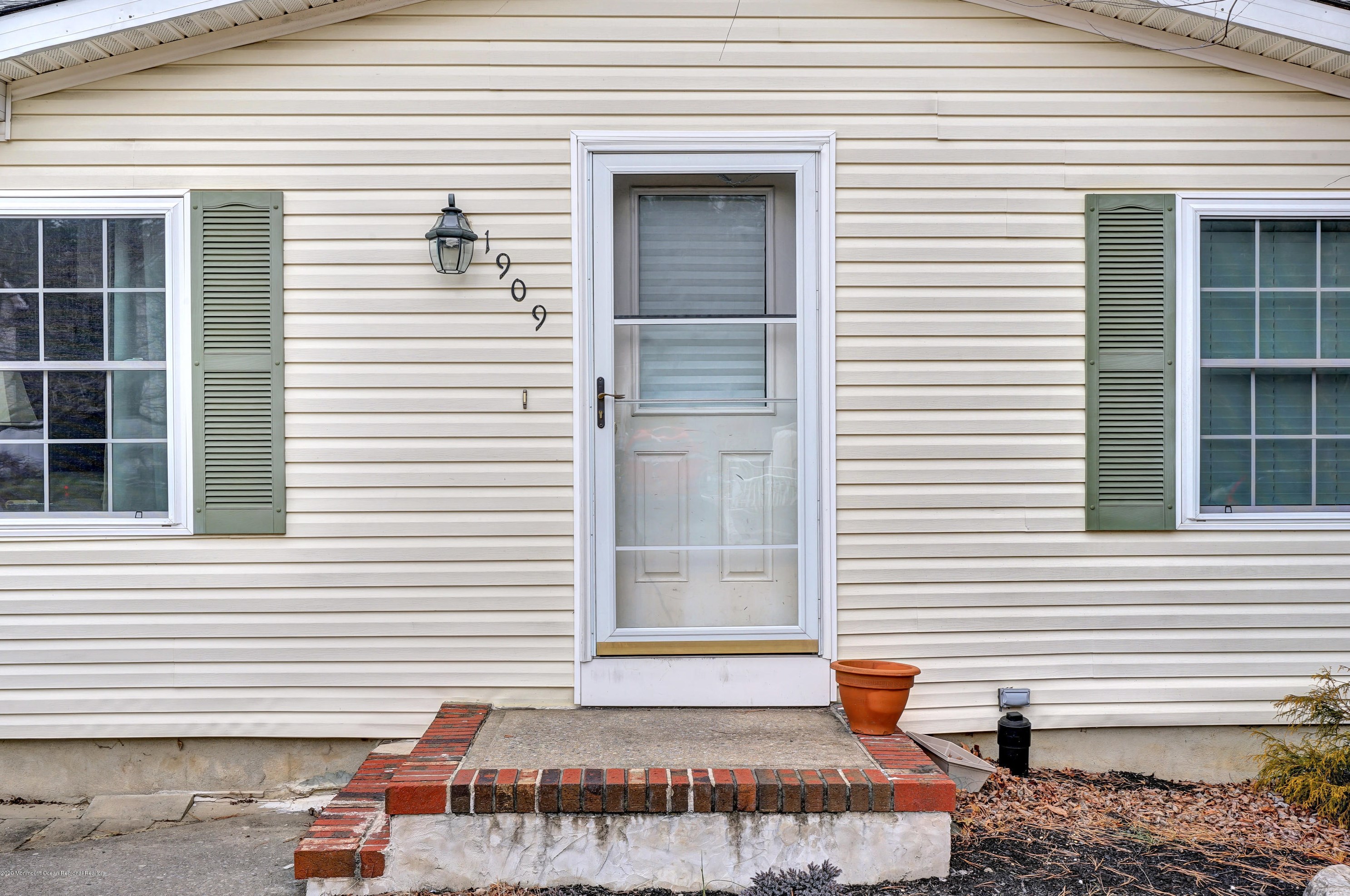 1909 1st Ave, Toms River, NJ 08757-3626