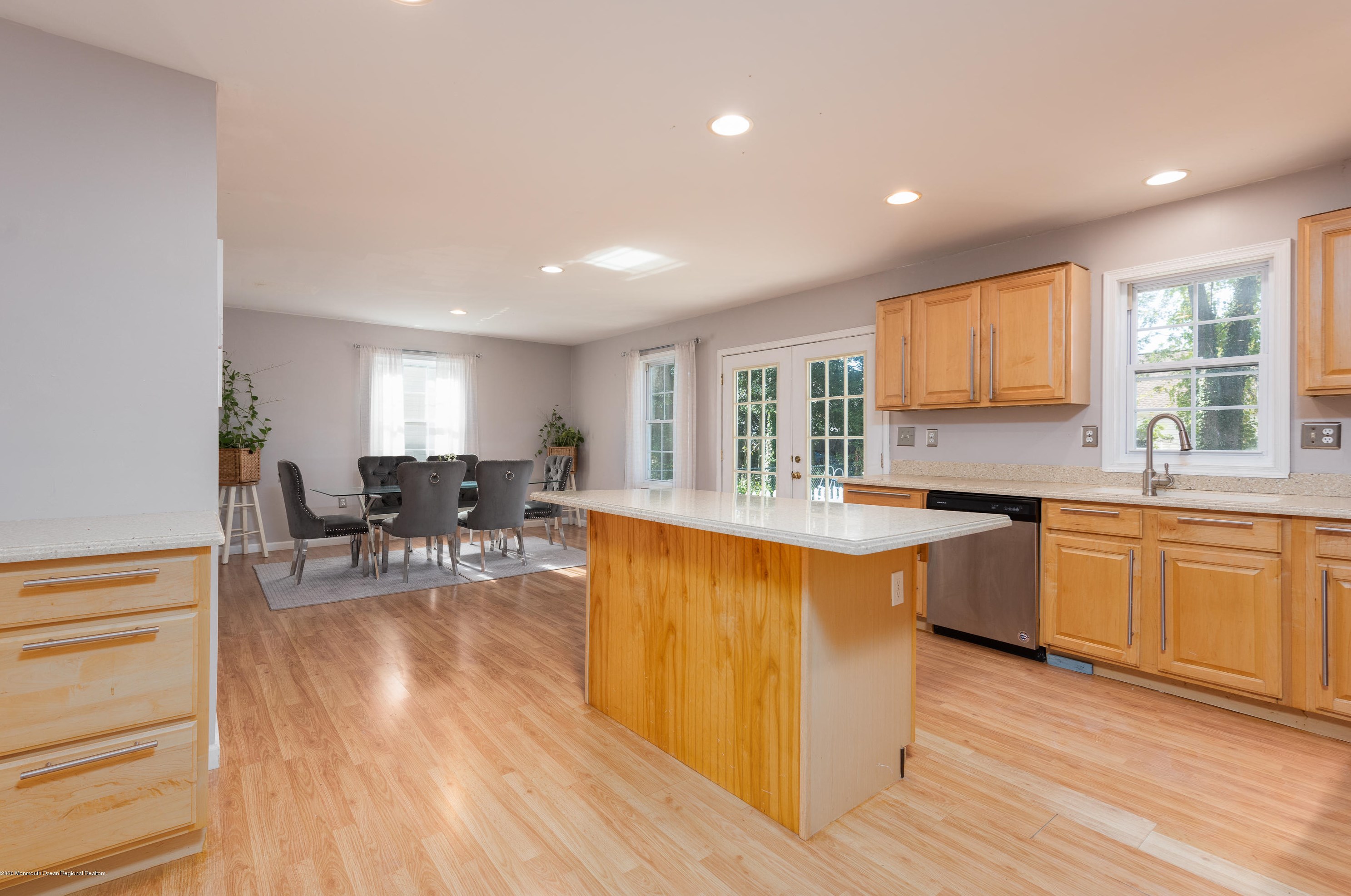 122 8 St, Belford NJ  07718-1440 exterior