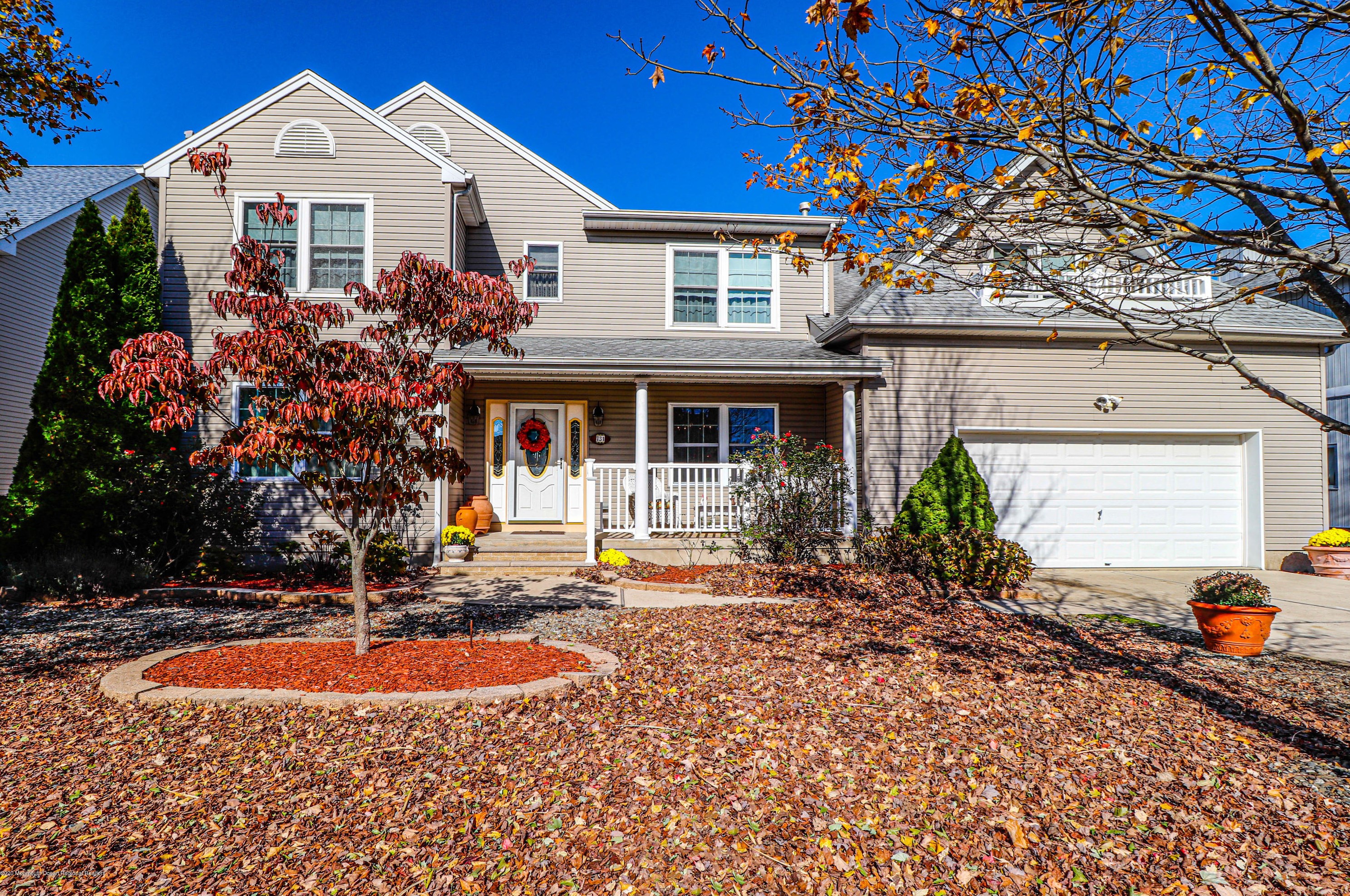 731 Fairview Ln, Lacey, NJ 08731