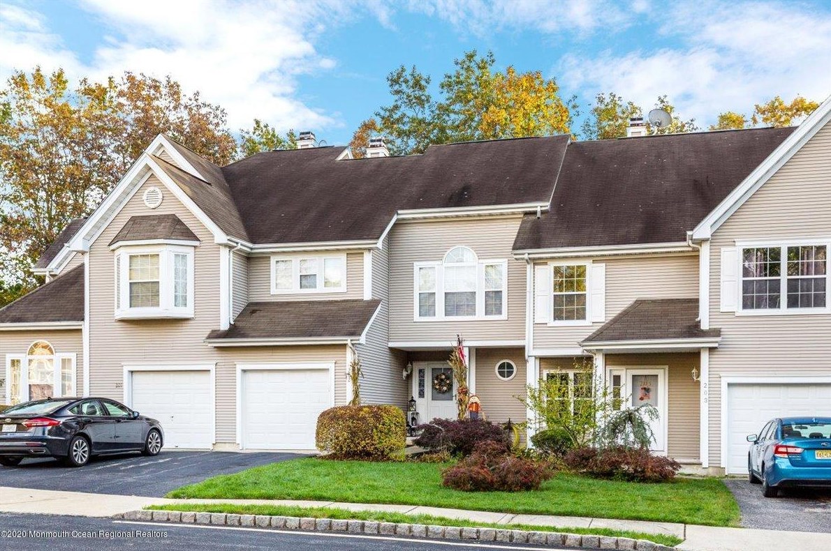 202 Santa Anita Ln, Toms River, NJ 08755-0993