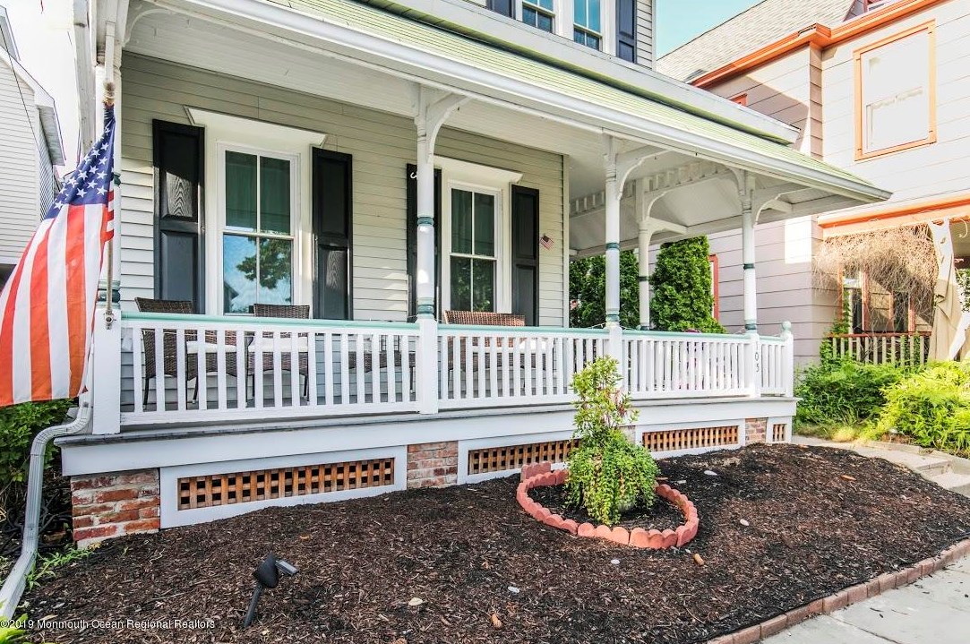 105 Webb Ave, Ocean Grove, NJ 07756