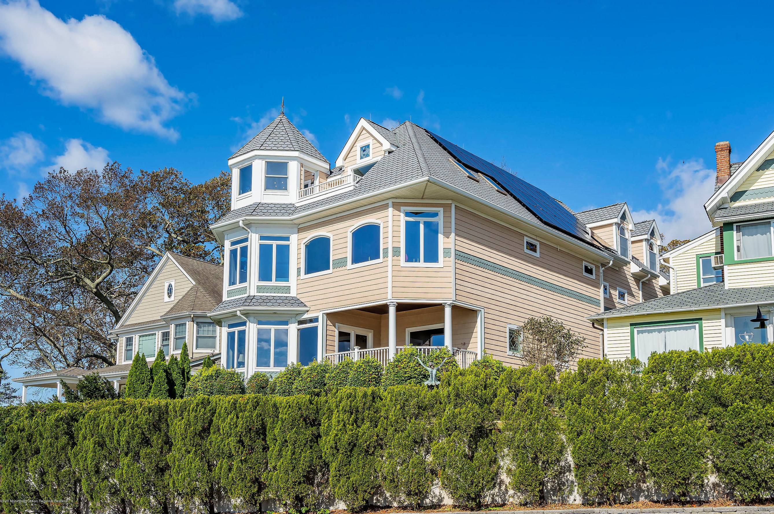 3 Ocean Ave, Island Heights, NJ 08732-7827