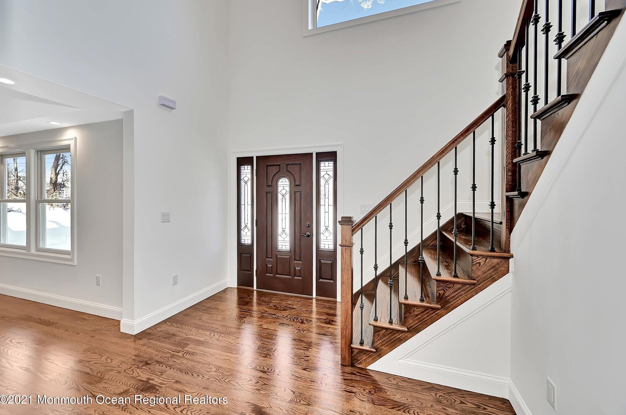 6 Charles St, Matawan, NJ 07747-2403