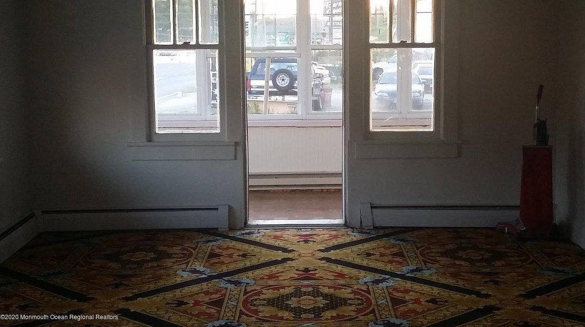173 Chingarora Ave, Keyport, NJ 07735-1134
