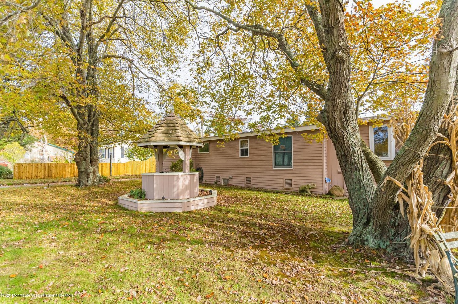 691 Green St, Tuckerton, NJ 08087-4201