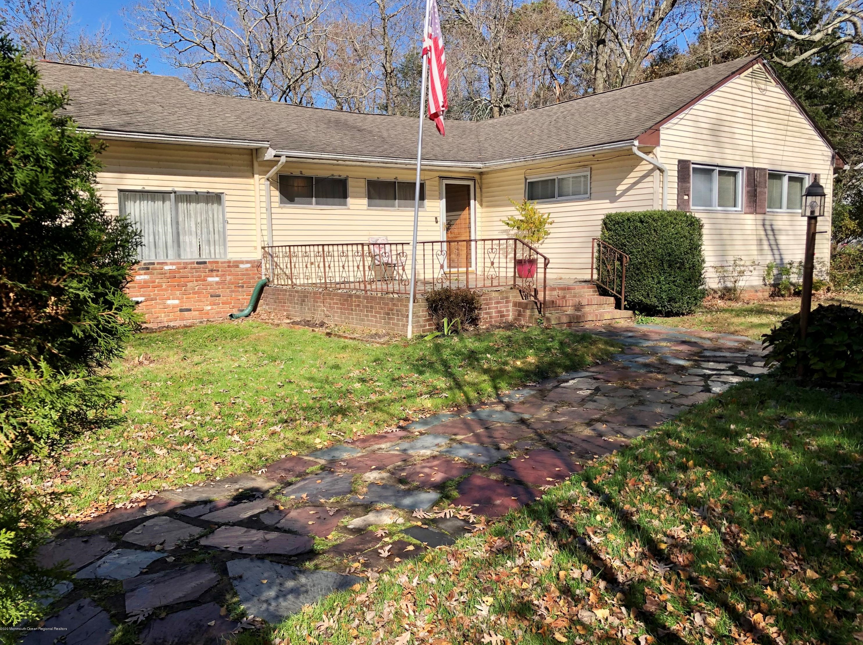 192 5th St, Wall Township NJ  07731-8593 exterior