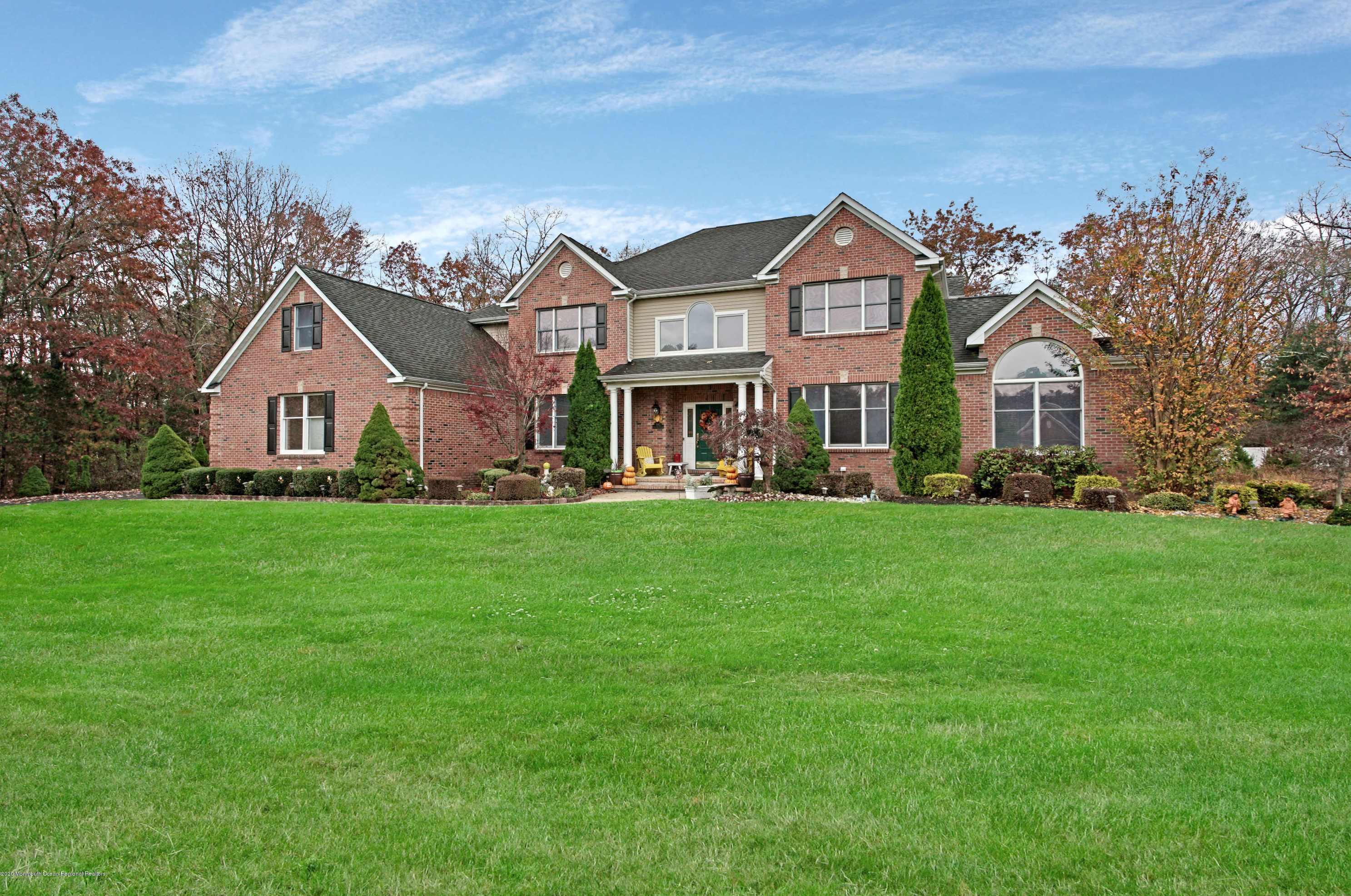 1842 Hidden Brook Ct, Toms River, NJ 08753-8194