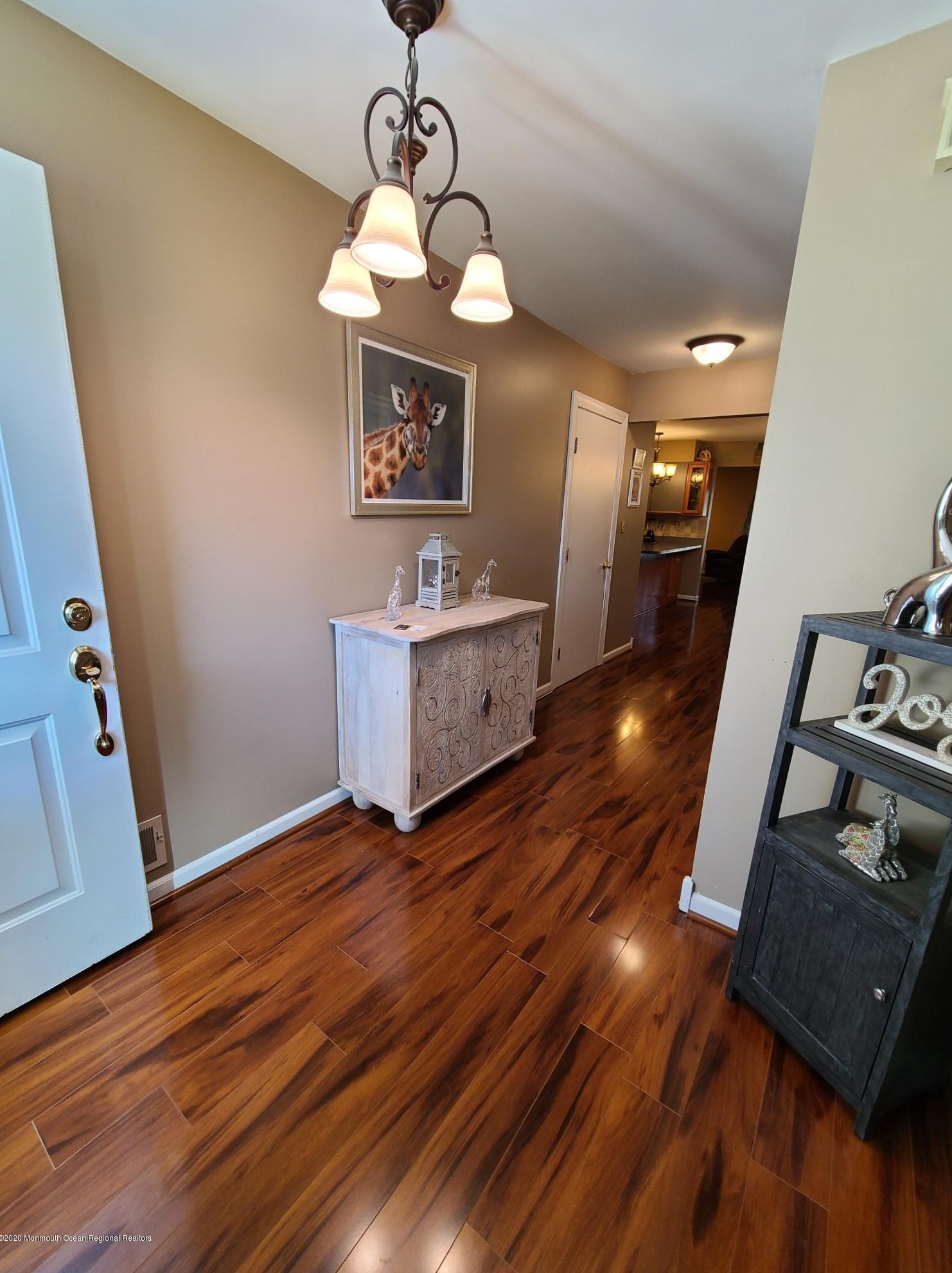 18 Forest Garden Dr, Matawan, NJ 07747-6801
