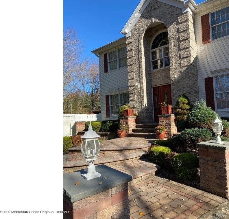 128 Paint Island Spring Rd, Millstone Township, NJ 08510-8762