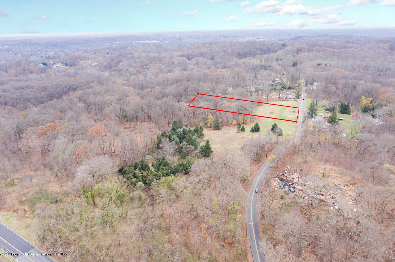 22 Reids Hill Rd, Morganville, NJ 07751-4279