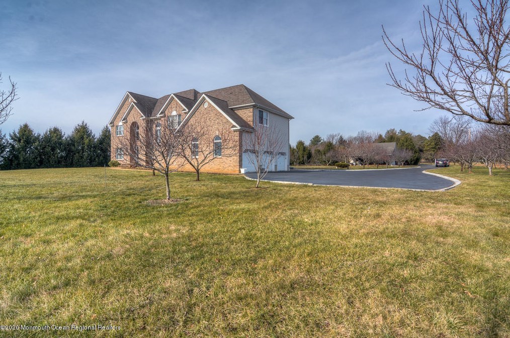 93 Holmes Mill Rd, Upper Freehold Township, NJ 08514