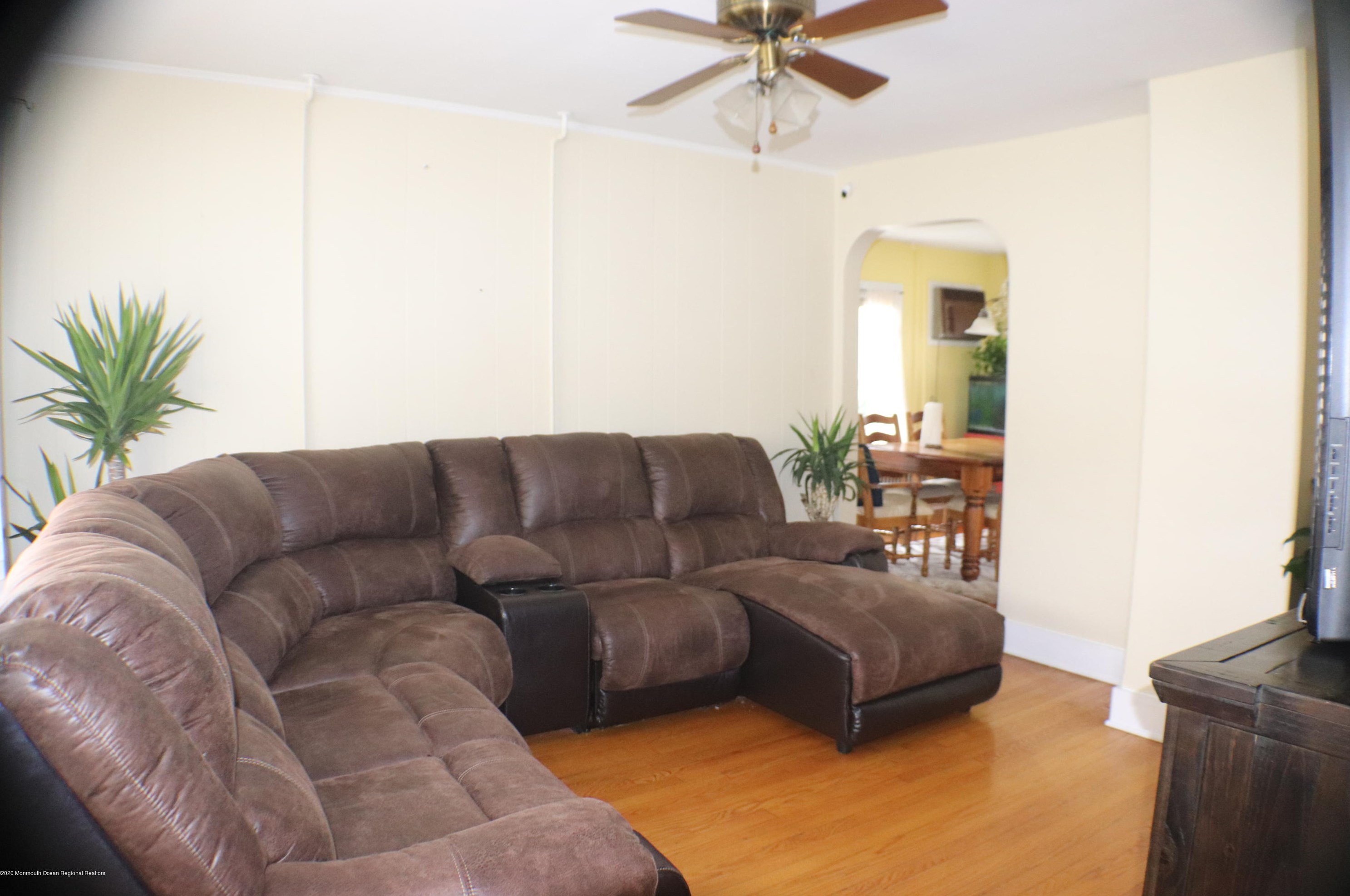 8 Harrison Ave, Millstone Township, NJ 07726-1508