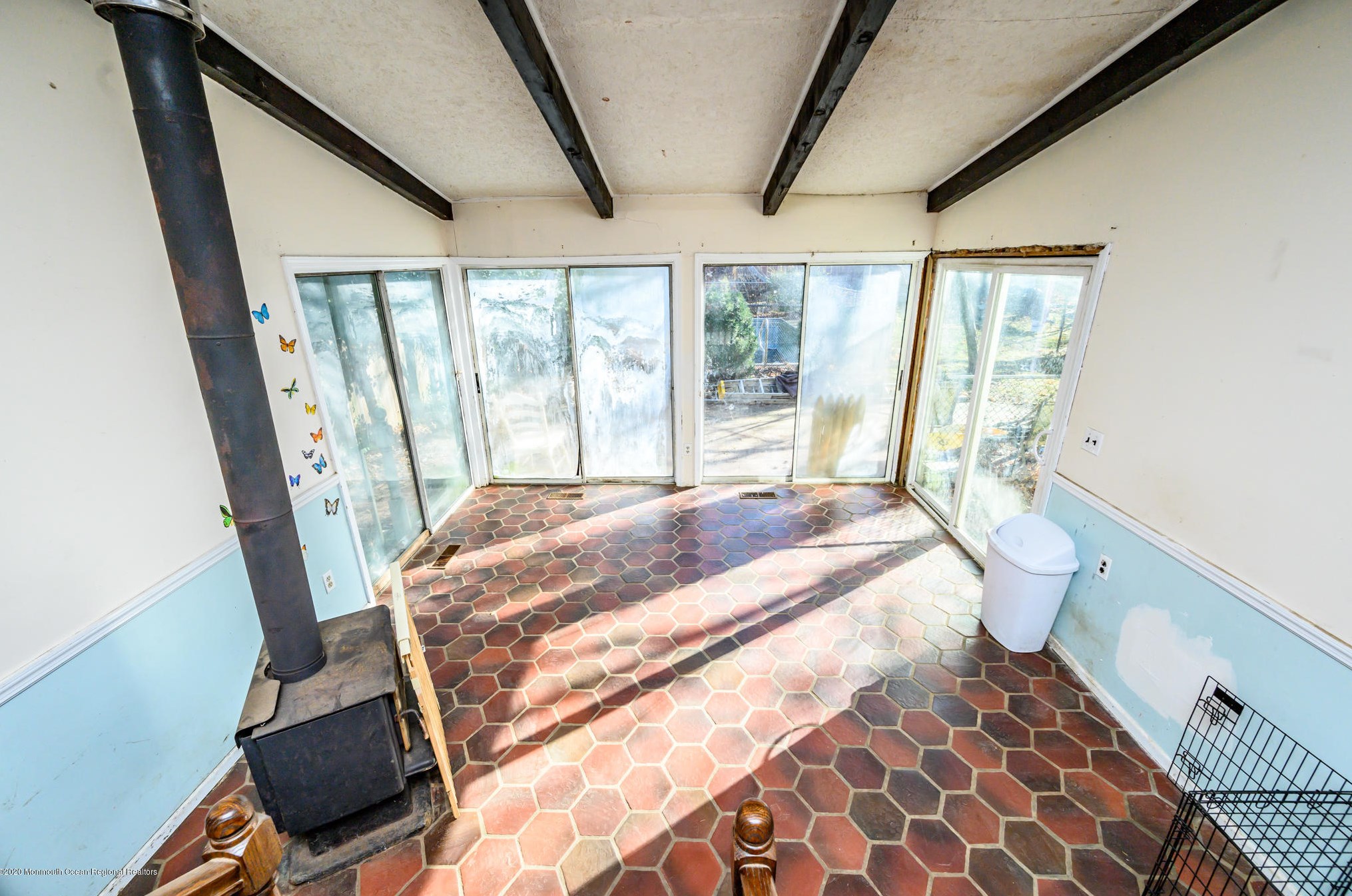 63 Wyckoff St, Matawan NJ 07747-3148 exterior