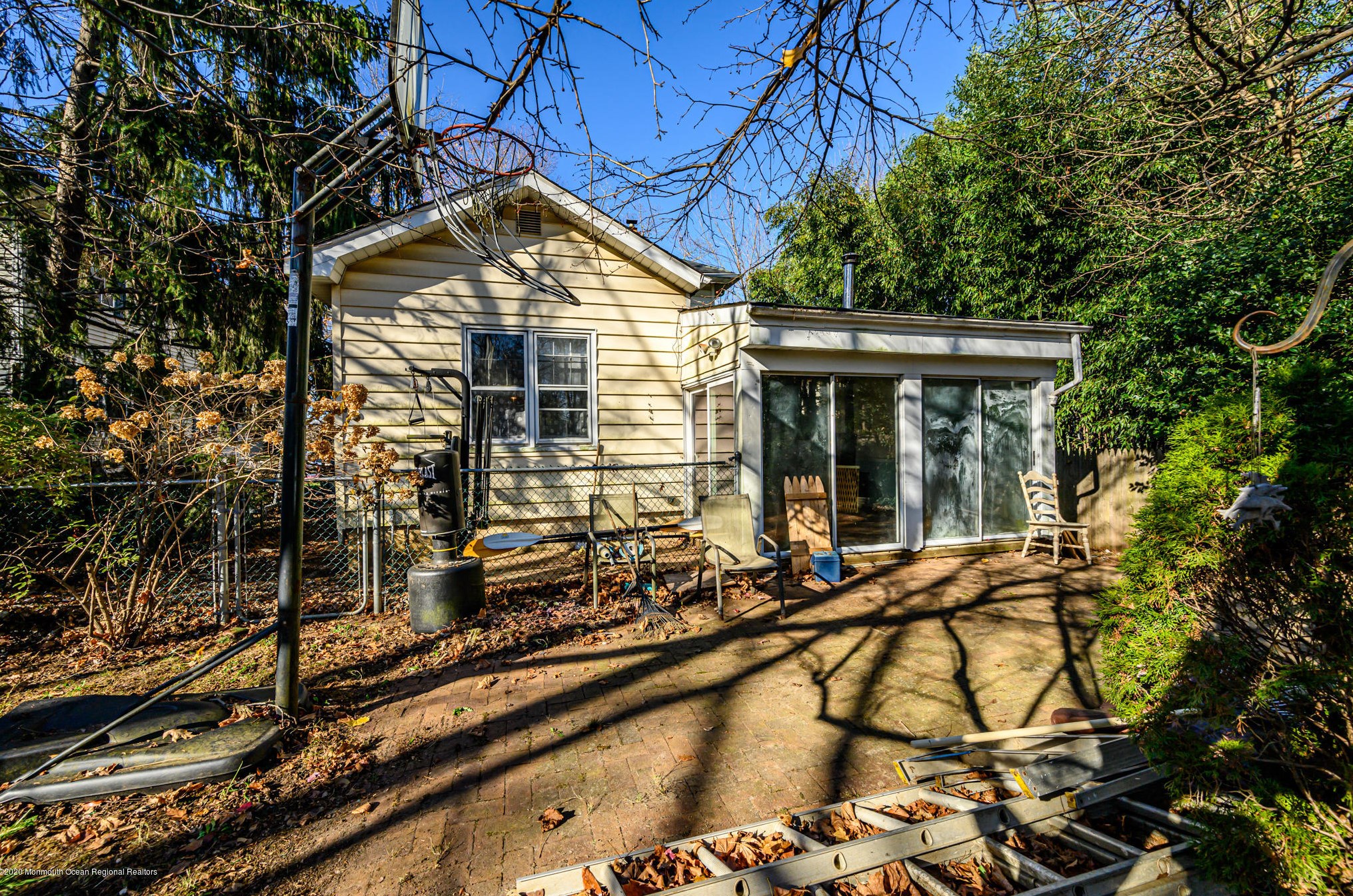 63 Wyckoff St, Matawan NJ 07747-3148 exterior