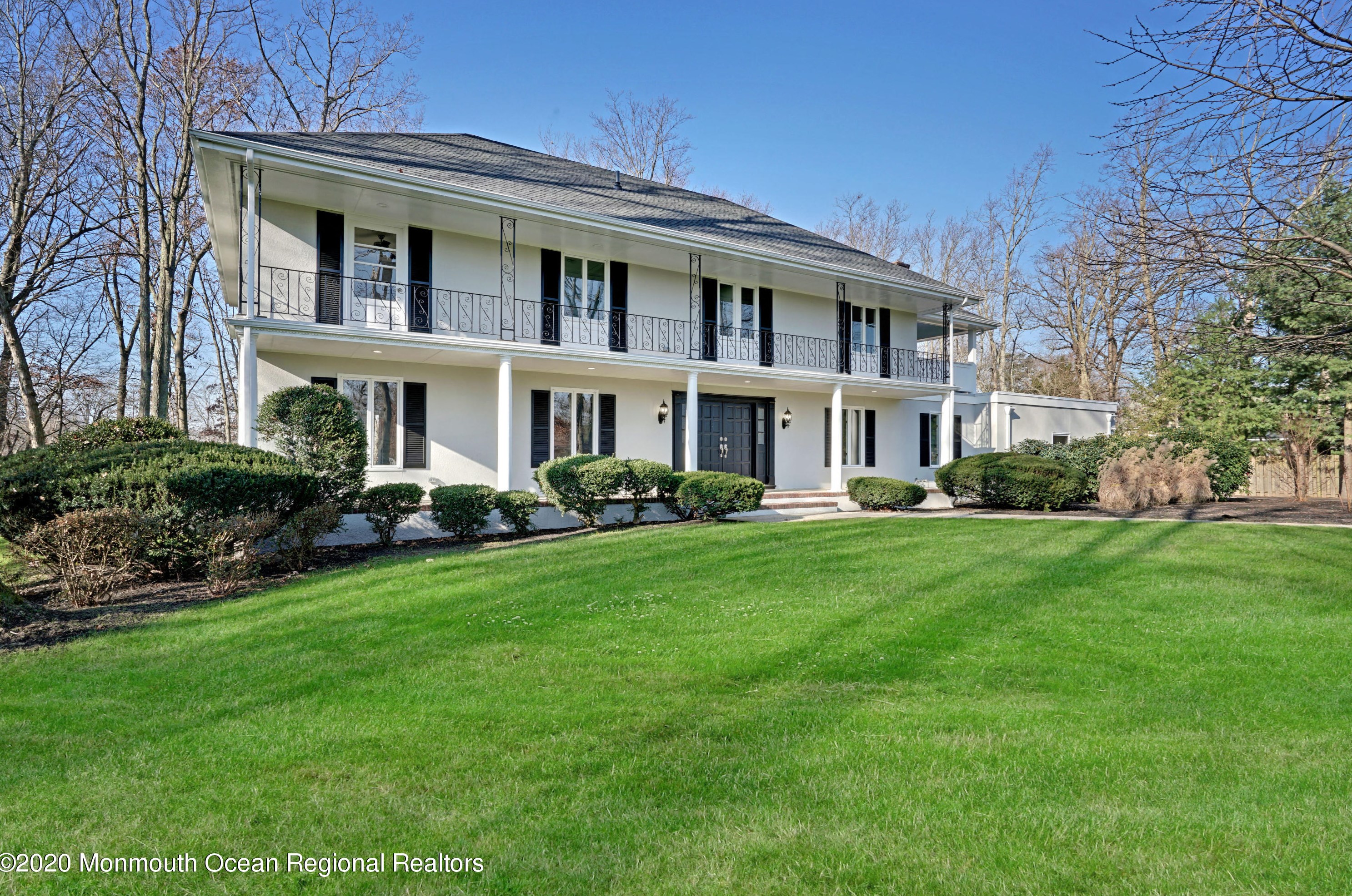 504 Eagle Point Dr, Toms River, NJ 08753-3354
