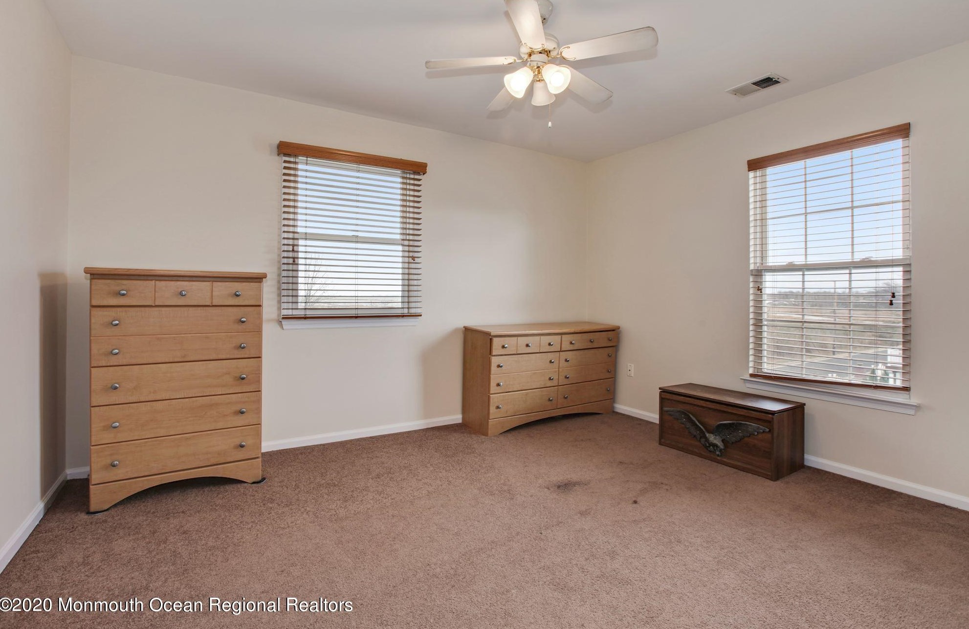 406 Beachview Ave, Keyport NJ 07735-3205 exterior