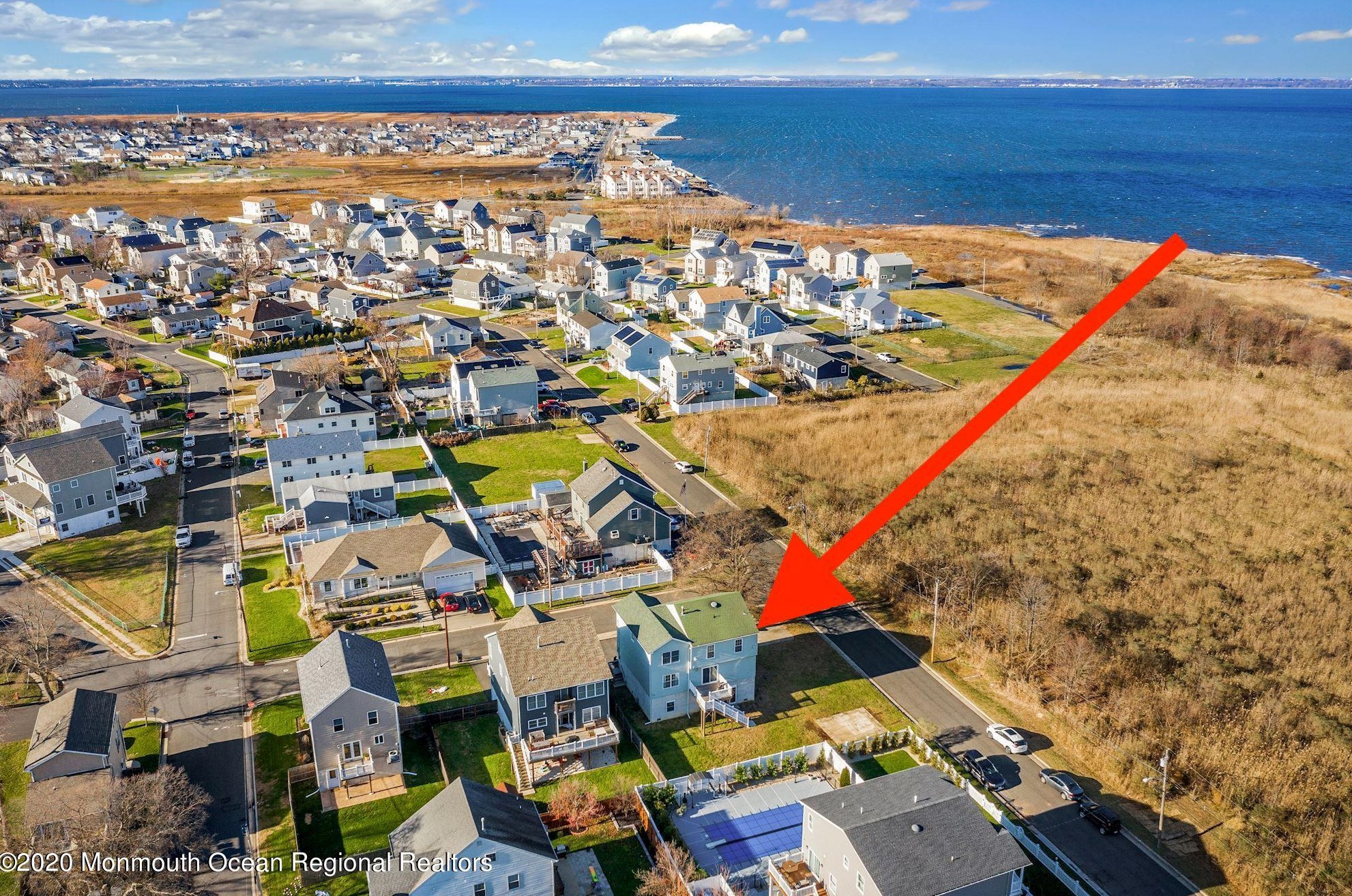 406 Beachview Ave, Keyport NJ 07735-3205 exterior