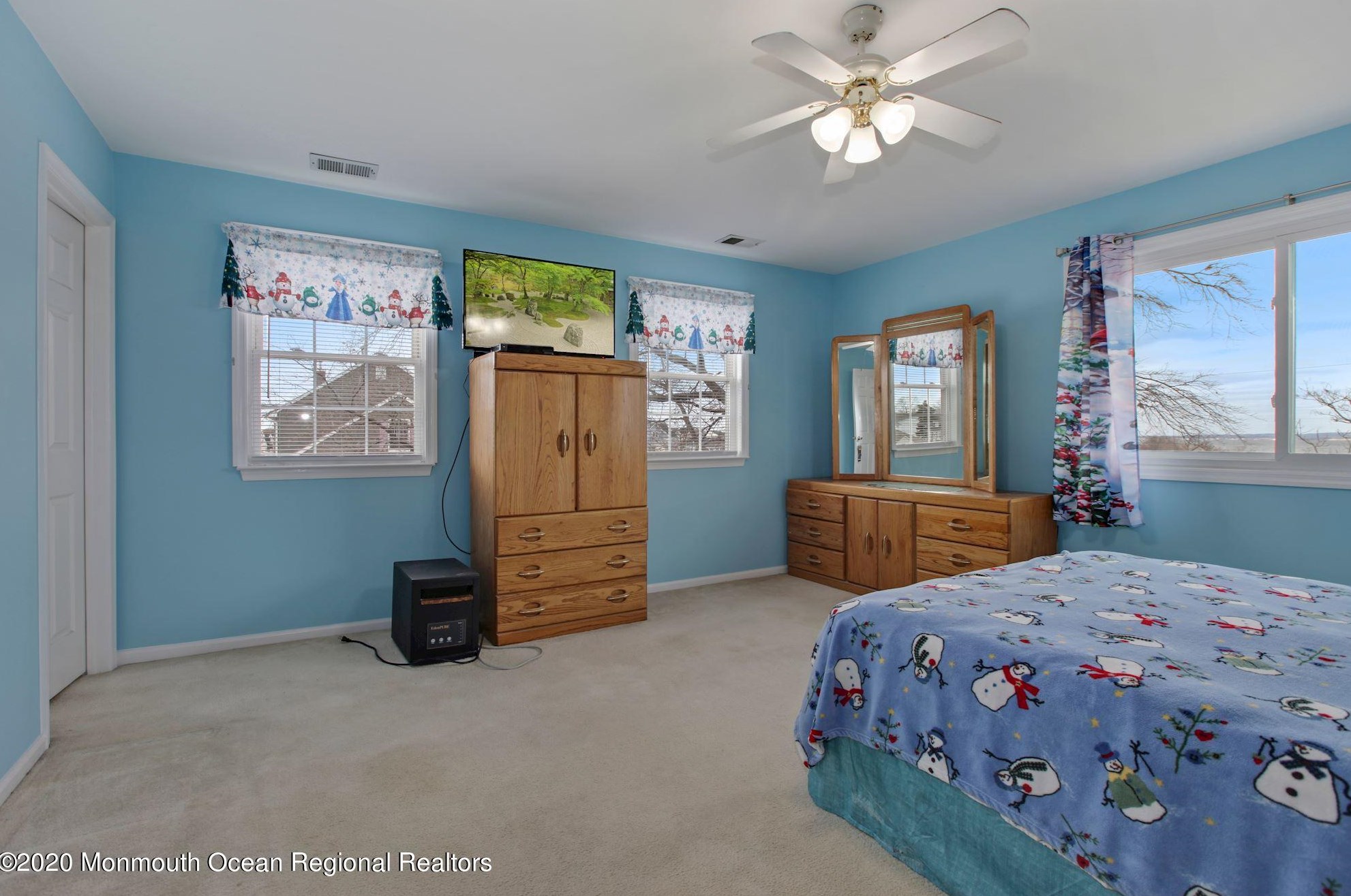 406 Beachview Ave, Keyport NJ 07735-3205 exterior