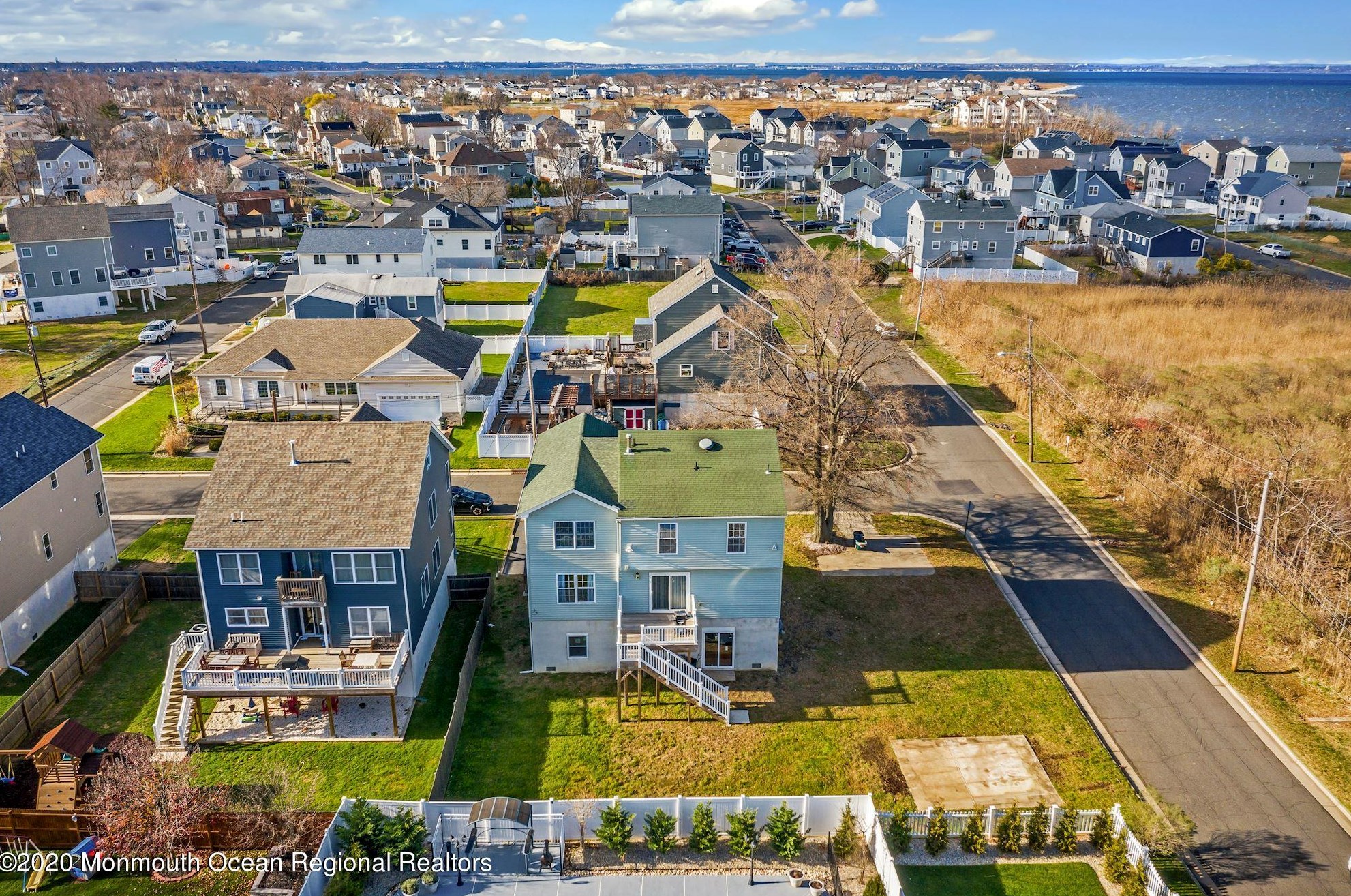 406 Beachview Ave, Keyport NJ 07735-3205 exterior