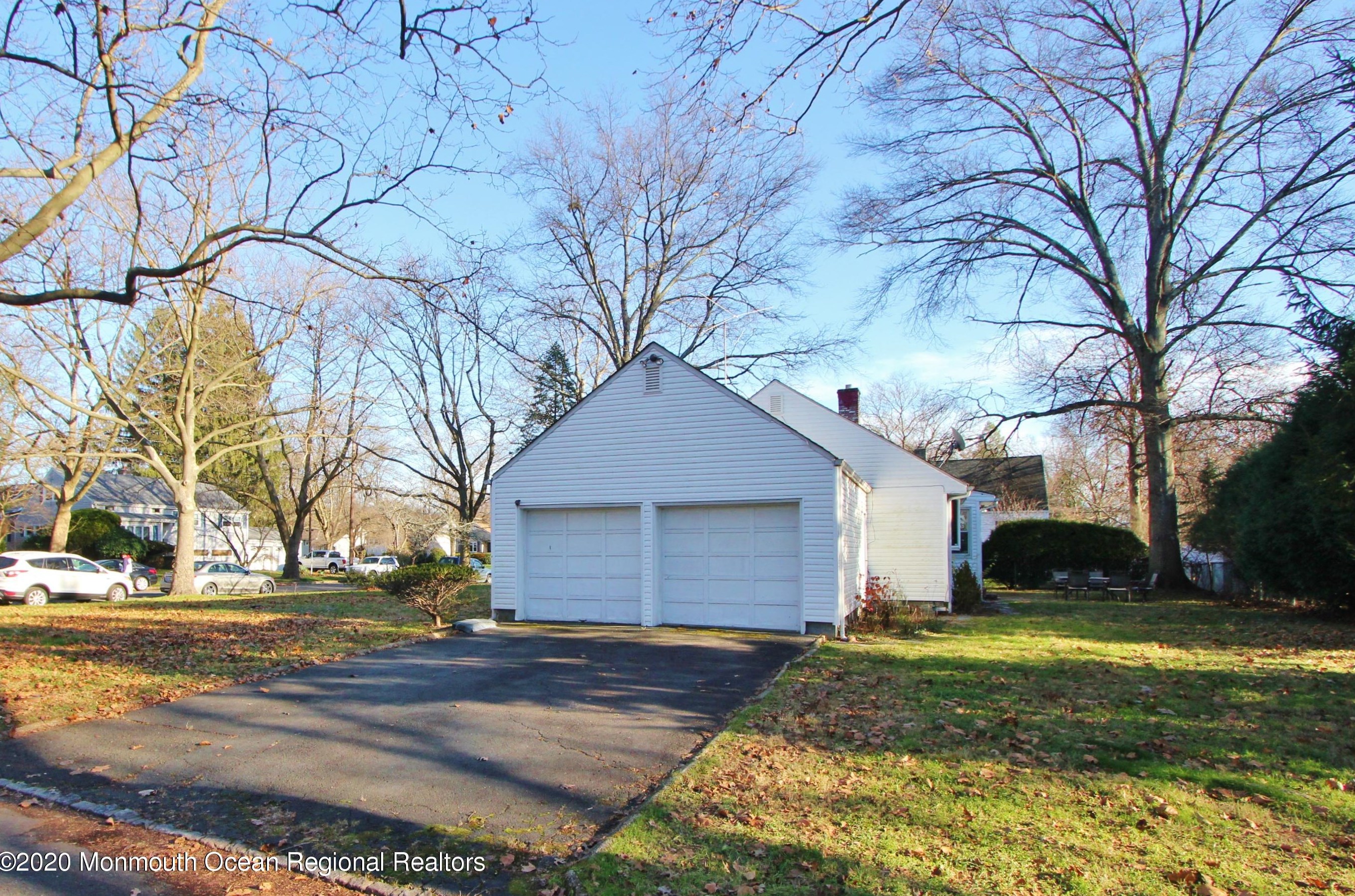 260 Eton Pl, Westfield NJ 07090-1753 exterior