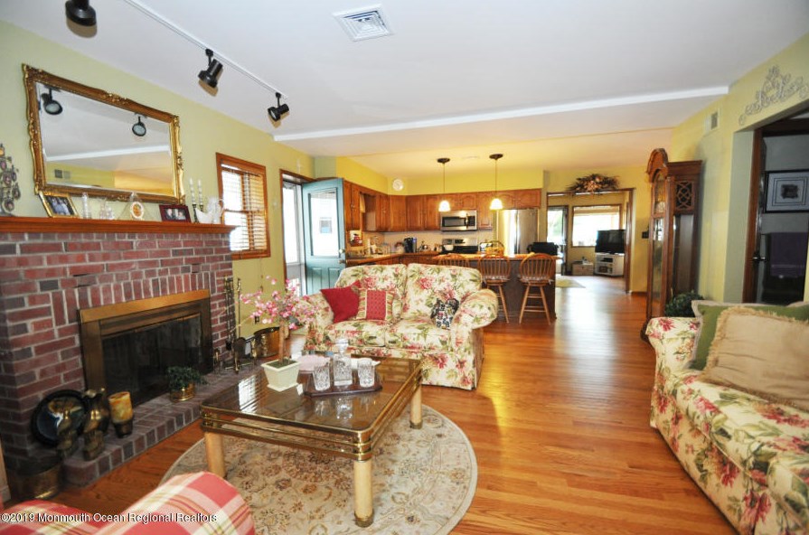 157 Mclean Ave, Wall Township, NJ 08736