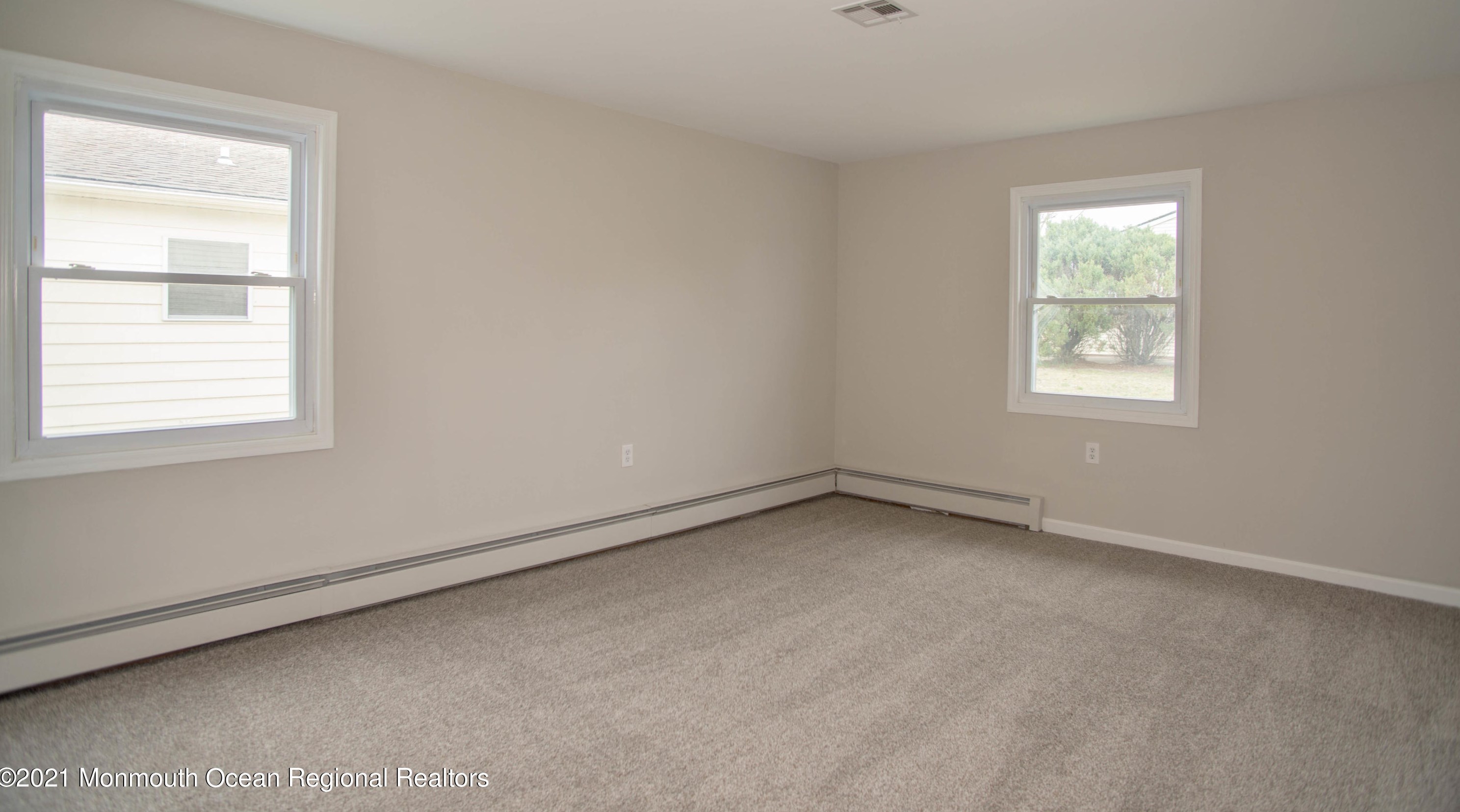 150 Orlando Blvd, Toms River NJ  08757-6138 exterior